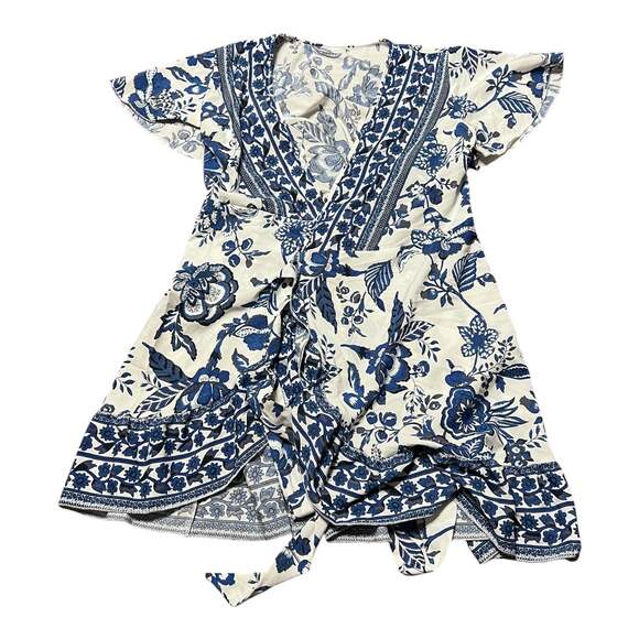 SHEIN Dresses & Skirts - SHEIN VCAY Floral Print Surplice Neck Ruffle Hem Mini Dress